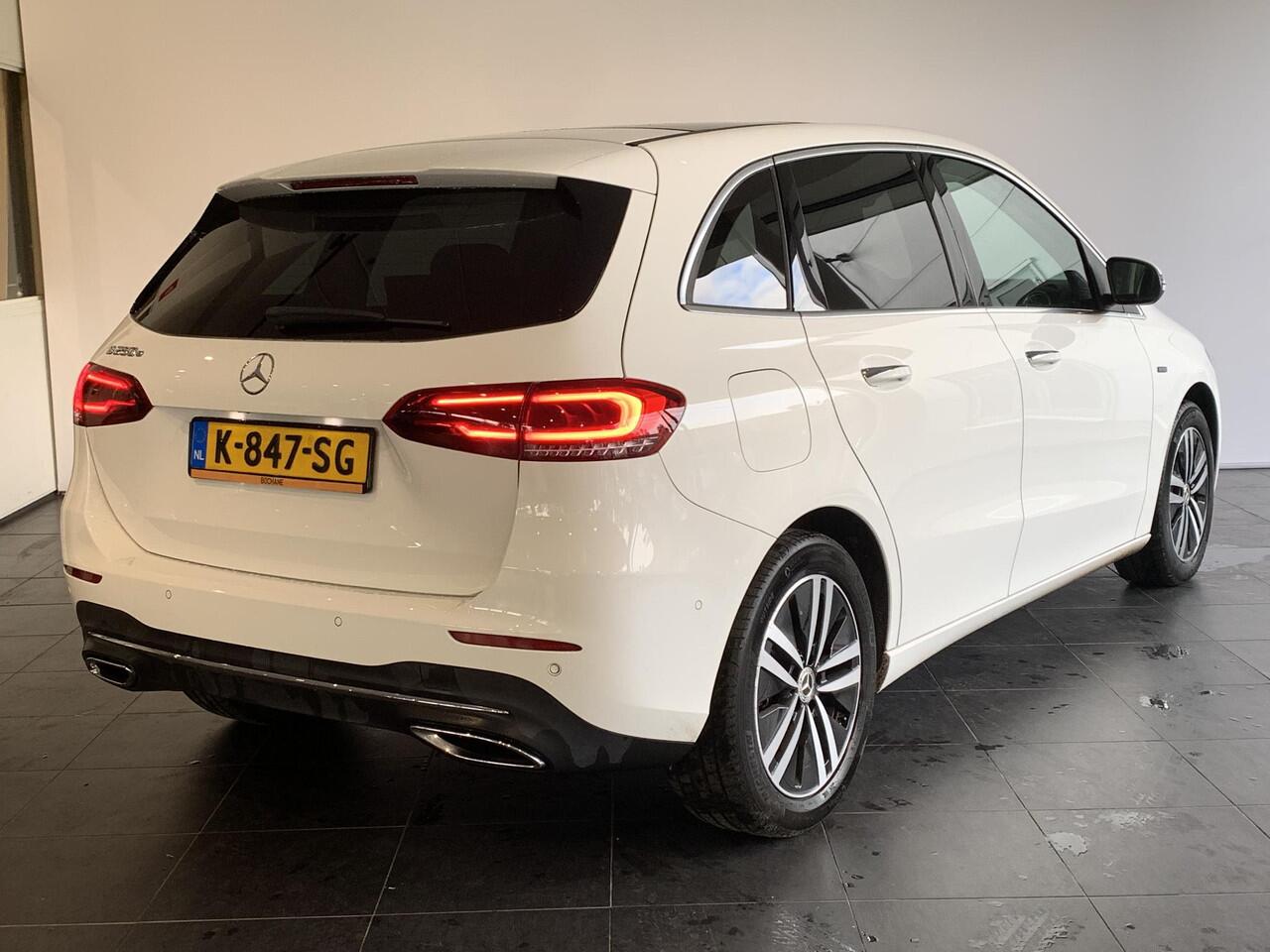 Mercedes-Benz B-KLASSE 250 e Business Solution Luxury Limited NAVIGATIE | TREKHAAK | ACHTERUITRIJCAMERA