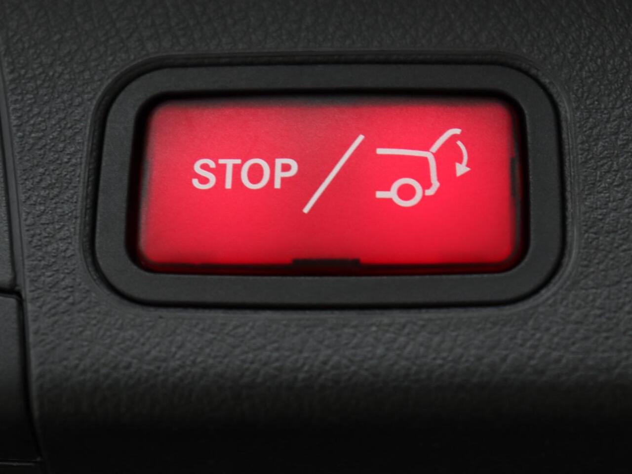 Mercedes-Benz B-KLASSE 250e AMG | Trekhaak | Carplay | Stoelverwarming | Leder/Alcantara | Camera | Widescreen | Full LED | Navigatie | Park Assist | Climate control | Cruise control | PHEV | Plug In