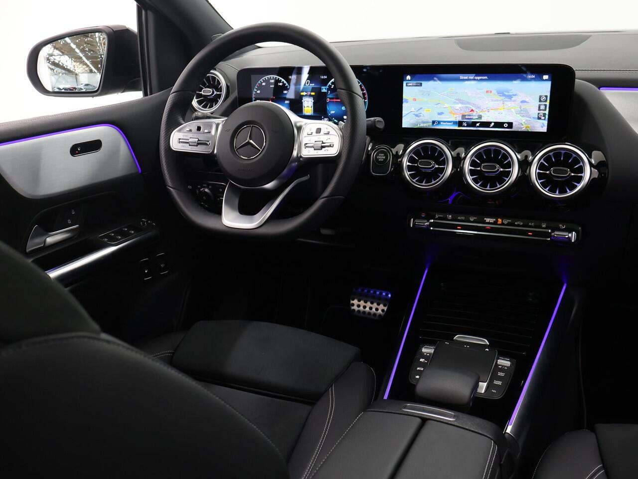 Mercedes-Benz B-KLASSE 250 e AMG NIGHT Limited Edition Panoramadak | Sfeerverlichting | Stoelverwarming | Apple-/ Android Carplay | Elektrische kofferklep | Augmented reality