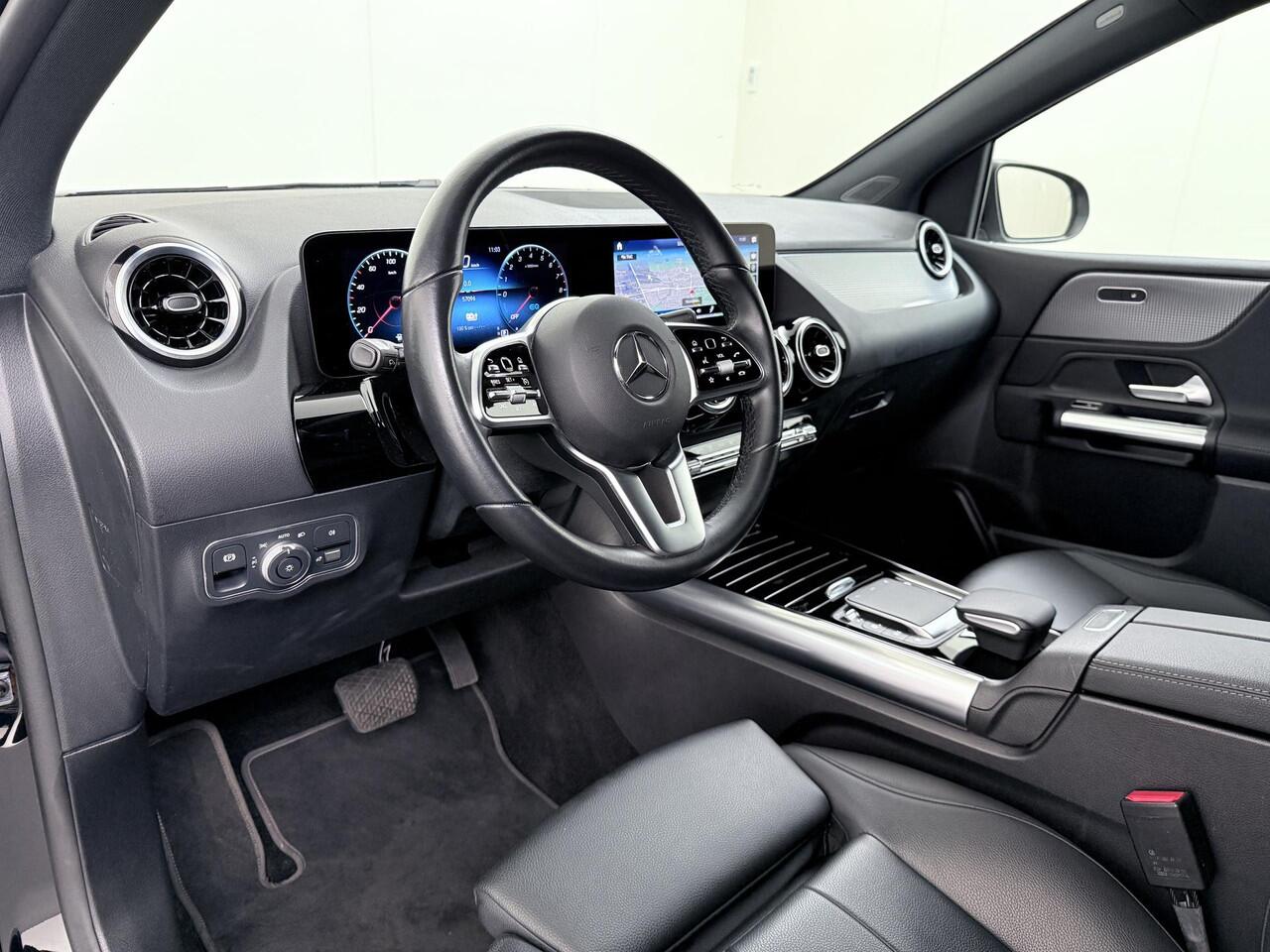 Mercedes-Benz B-KLASSE 250 e Luxury Line Camera | Navigatie | Stoelverwarming |