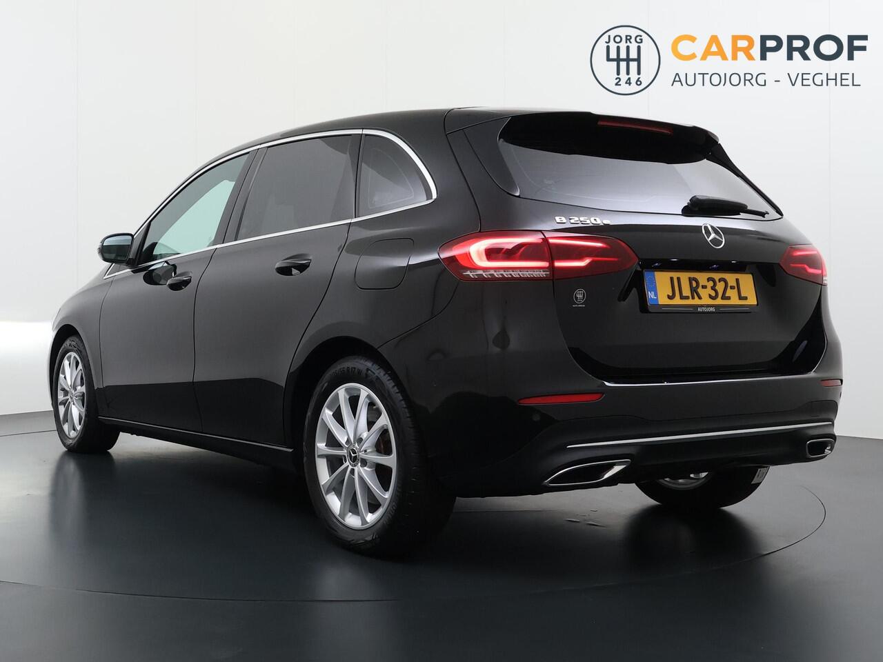 Mercedes-Benz B-KLASSE 250 e Luxury Line Camera | Navigatie | Stoelverwarming |