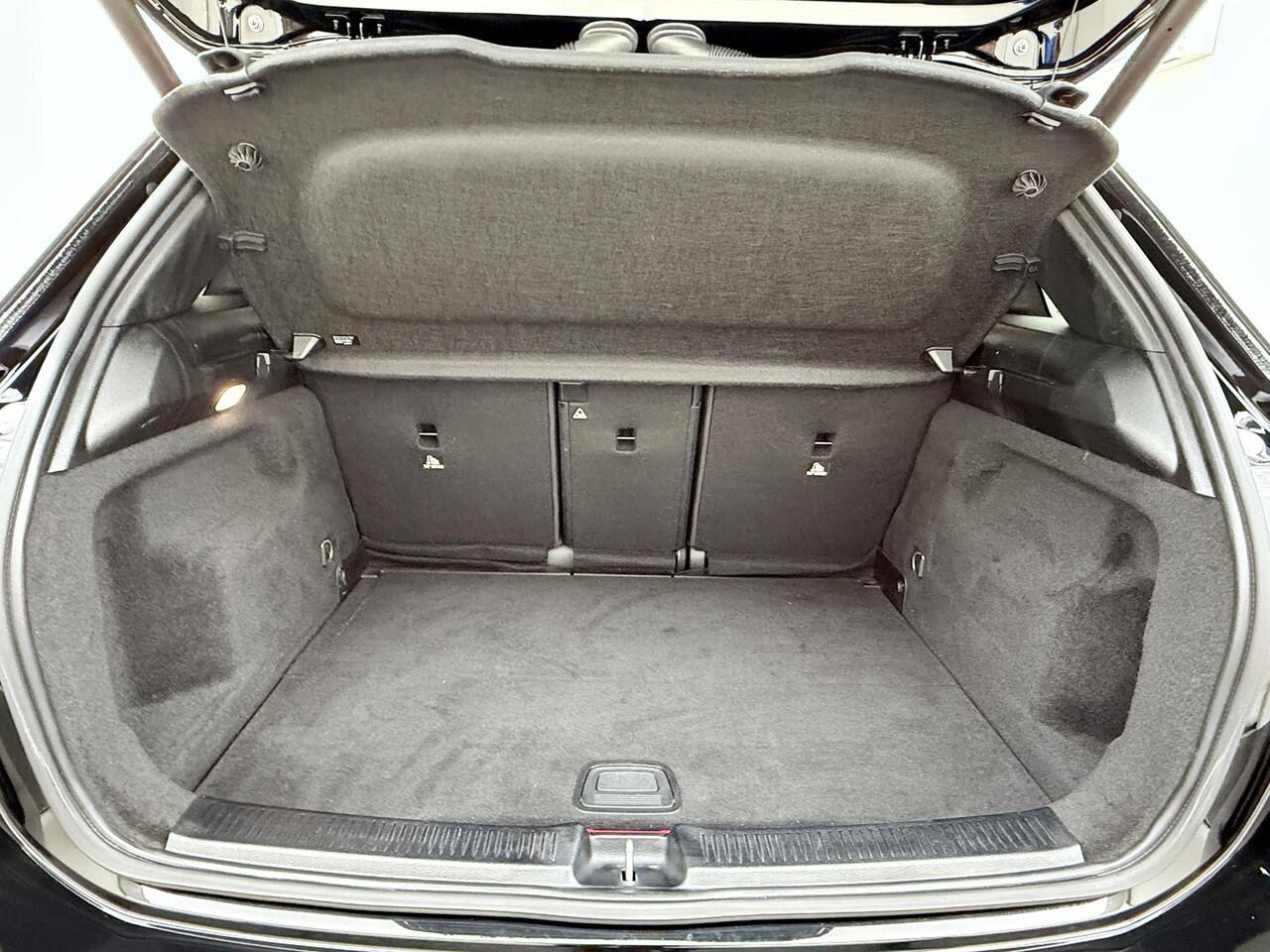 Mercedes-Benz B-KLASSE 250 e Luxury Line Camera | Navigatie | Stoelverwarming |