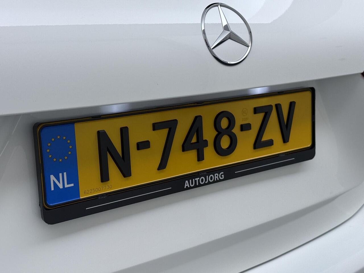 Mercedes-Benz B-KLASSE 180d Business Solution AMG Trekhaak | Stoelverwarming | NAP
