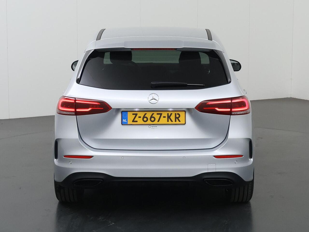 Mercedes-Benz B-KLASSE 250 e Premium | AMG | Night | Trekhaak | Sfeerverlichting | Multibeam |