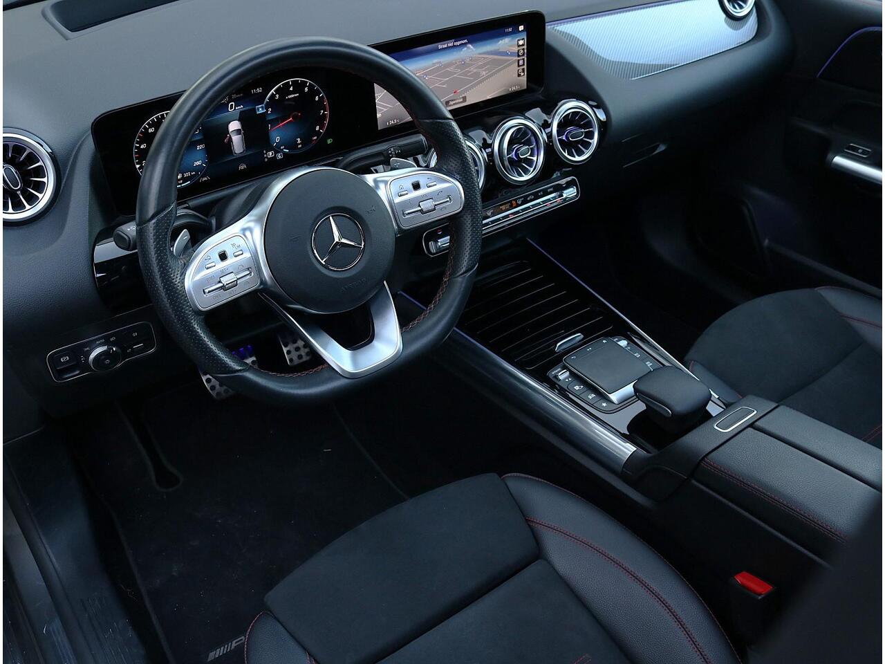 Mercedes-Benz B-KLASSE 180 AMG Line | Panoramadak | Distronic