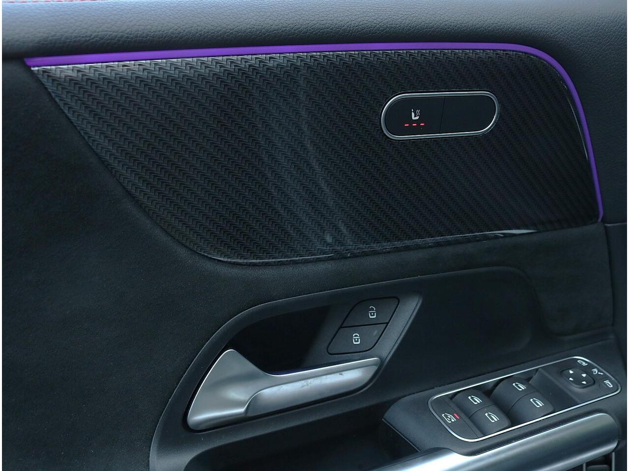 Mercedes-Benz B-KLASSE 180 AMG Line | Panoramadak | Distronic