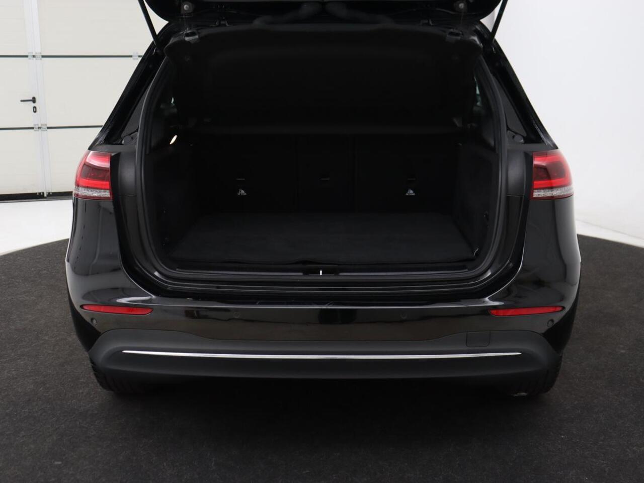 Mercedes-Benz B-KLASSE 180 Business Solution | Panoramadak | Stoelverwarming | Carplay | Camera | Half leder | Navigatie | Park Assist | Keyless | Widescreen | Full LED