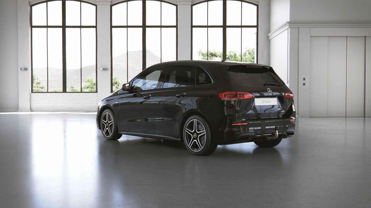 Mercedes-Benz B-KLASSE 250 e AMG Line | Night pakket | Trekhaak | 360 camera | Dodehoekassistent |