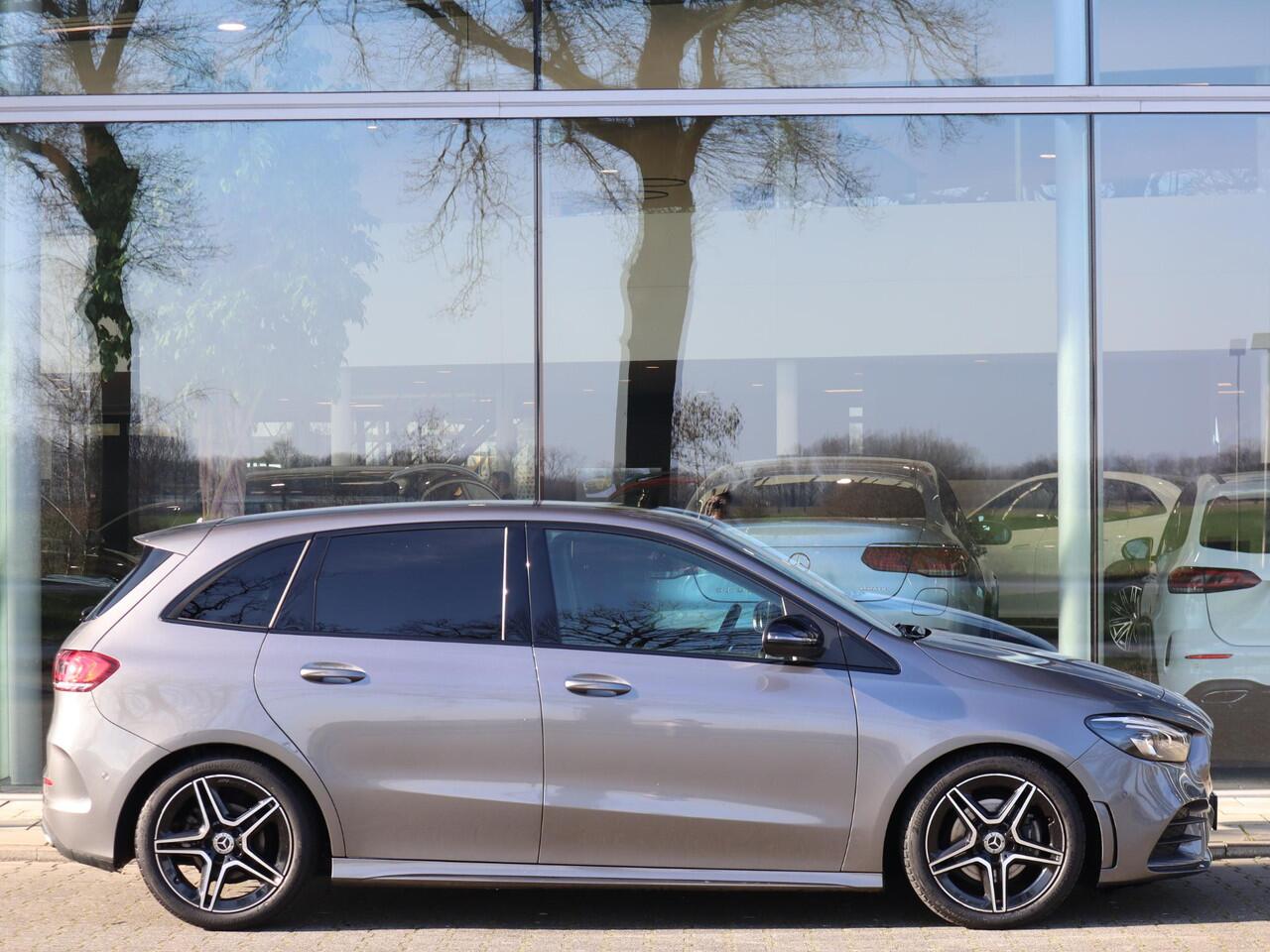 Mercedes-Benz B-KLASSE 180 Business Solution AMG