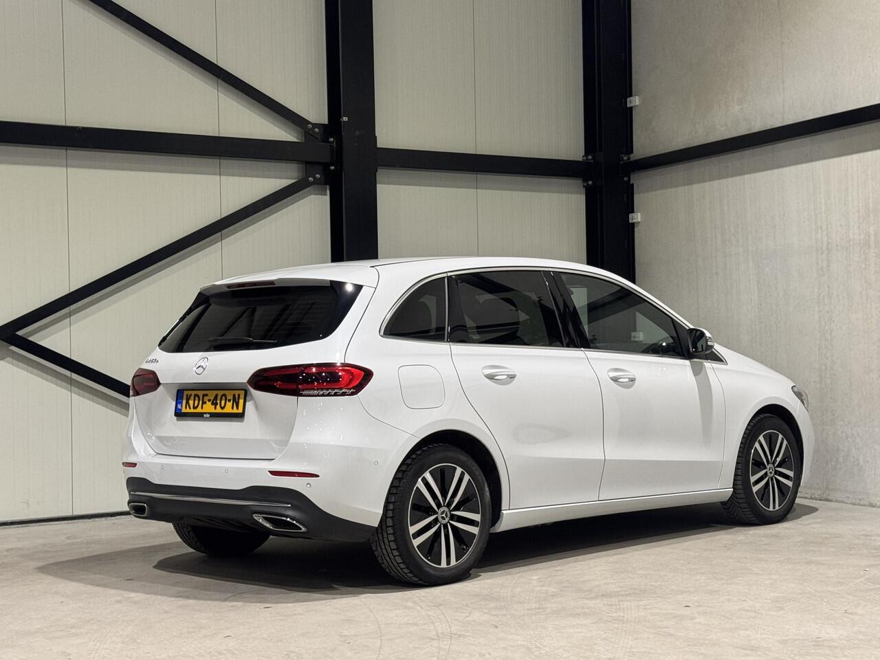 Mercedes-Benz B-KLASSE 250 e Urban | navi | leder | sfeer verlichting | trekhaak | SOH 91% |