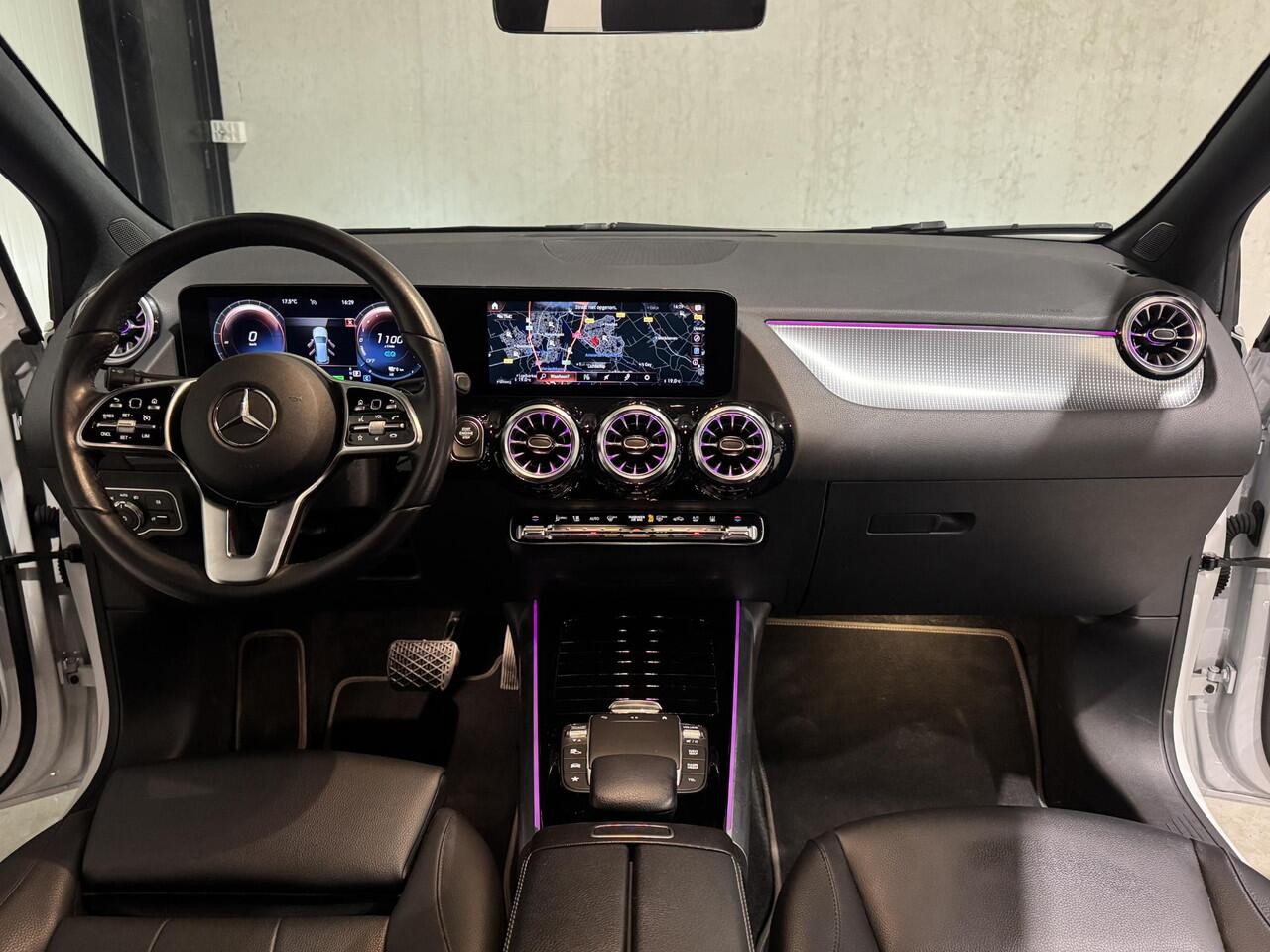 Mercedes-Benz B-KLASSE 250 e Urban | navi | leder | sfeer verlichting | trekhaak | SOH 91% |