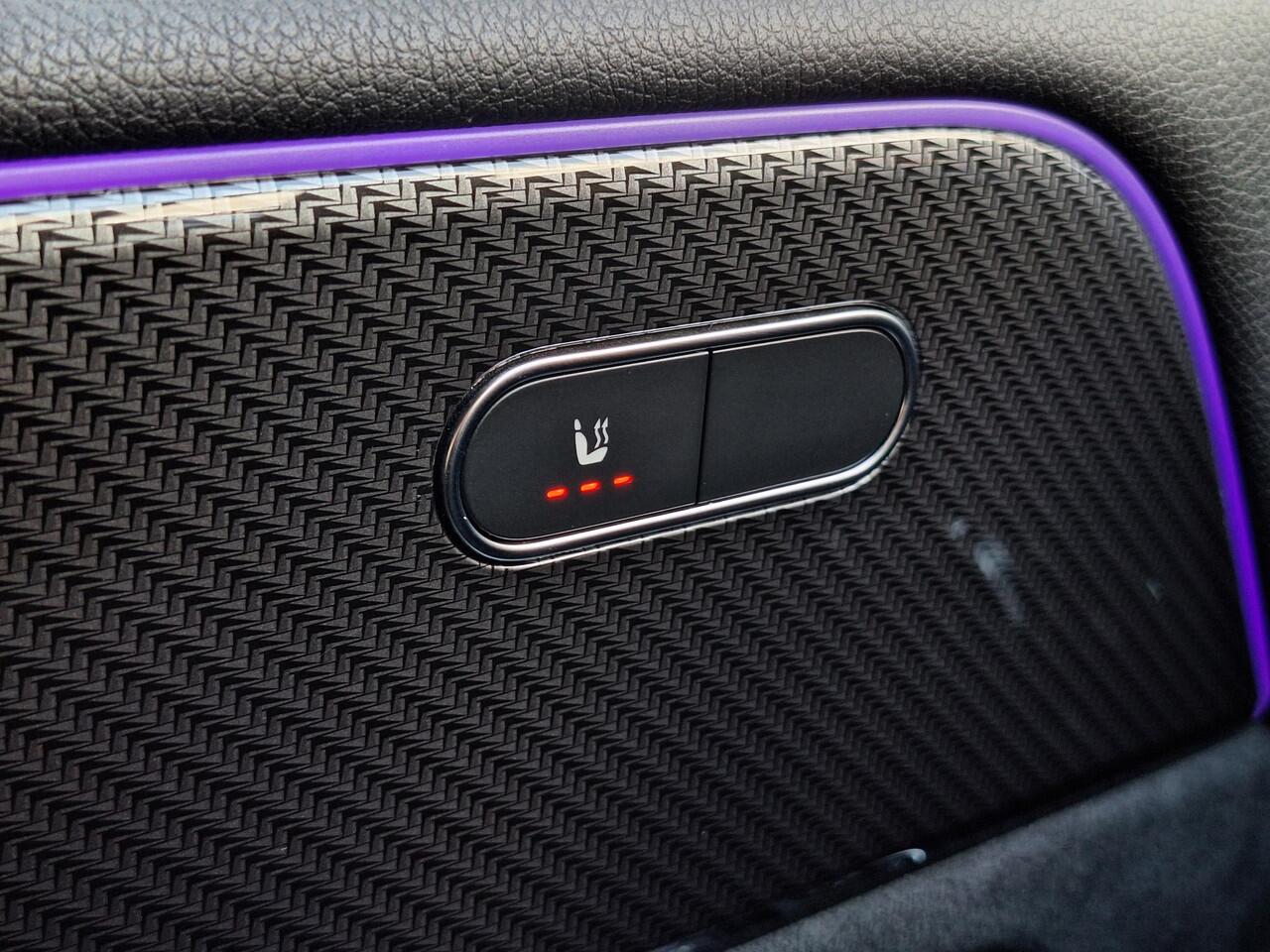 Mercedes-Benz B-KLASSE 180 Business Solution AMG | Night pakket | Achteruitrijcamera | Sfeerverlichting | Stoelverwarming | Widescreen