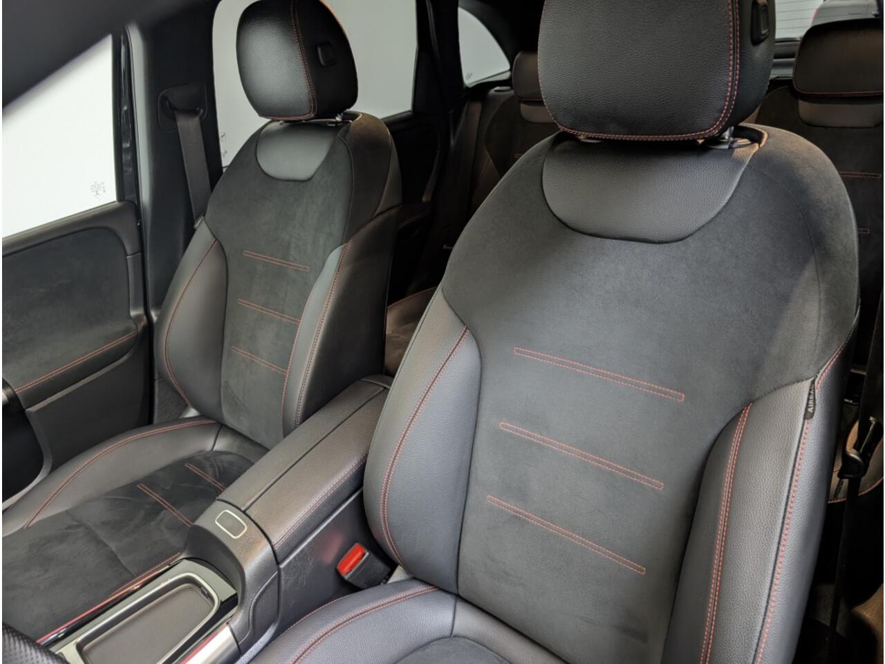 Mercedes-Benz B-KLASSE 180 AMG Line|PANO| CAMERA | STOELV