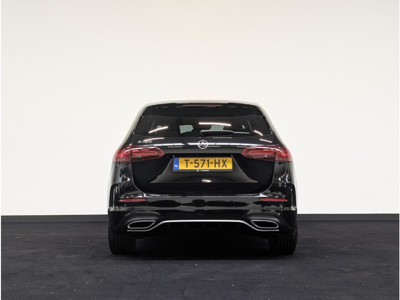 Mercedes-Benz B-KLASSE 180 AMG Line|PANO| CAMERA | STOELV