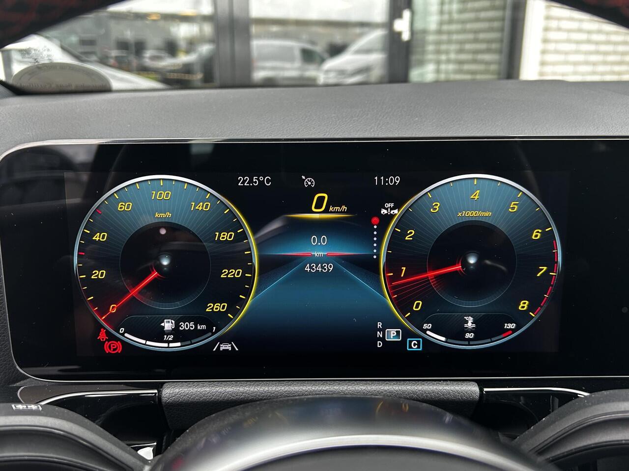 Mercedes-Benz B-KLASSE 180 AMG Line | Achteruitrijcamera | Widescreen | Stoelverwarming