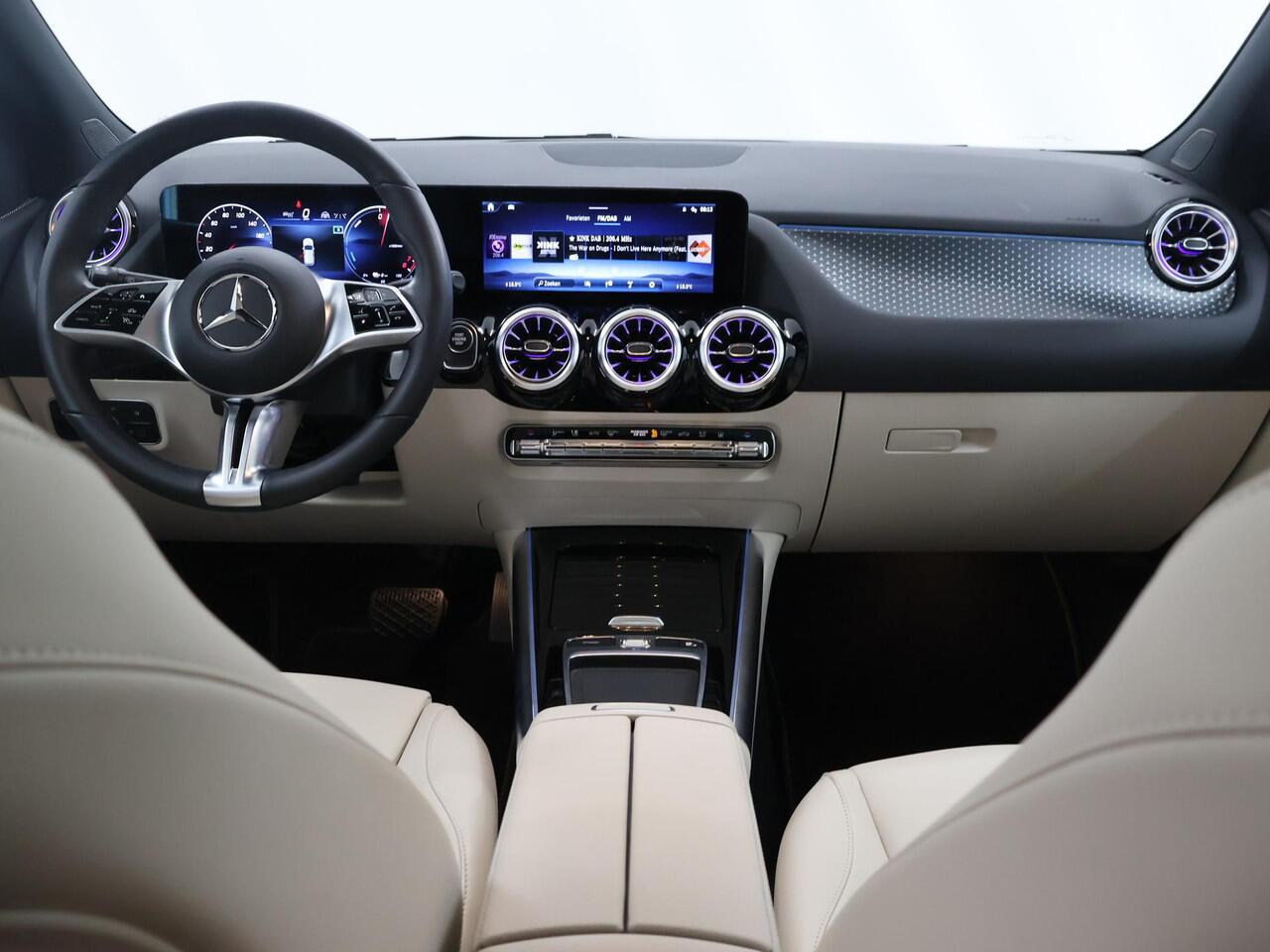 Mercedes-Benz B-KLASSE 250 e Luxury Line | Beige bekleding | Rij assistentiepakket | Multibeam koplampen |