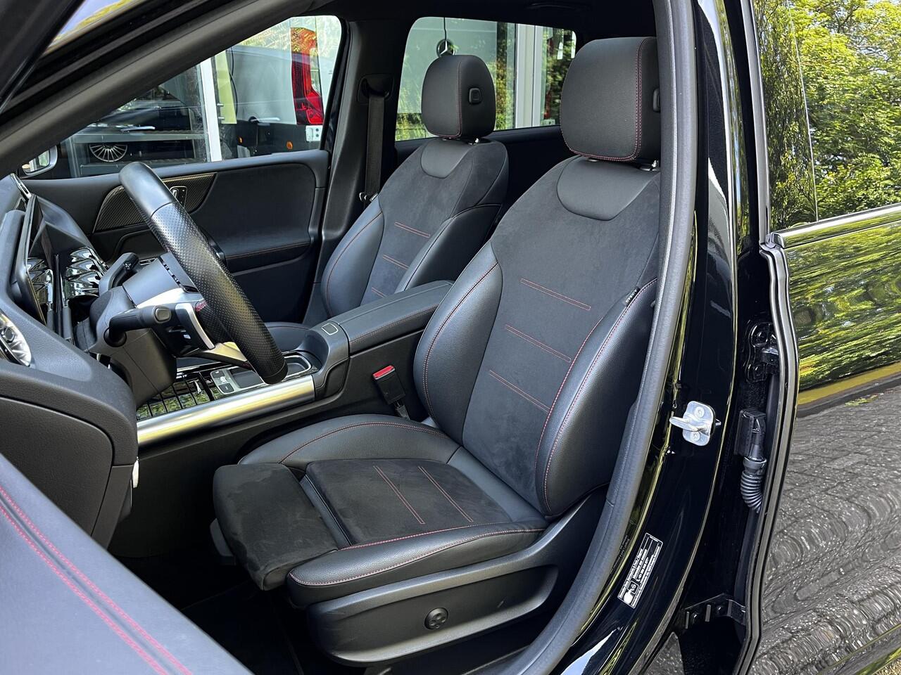 Mercedes-Benz B-KLASSE 180 AMG Line | Premium PLUS | Nightpakket | Panoramadak | 360° Camera | Memorystoelen verwarmd | Head-up Display | Sfeerverlichting