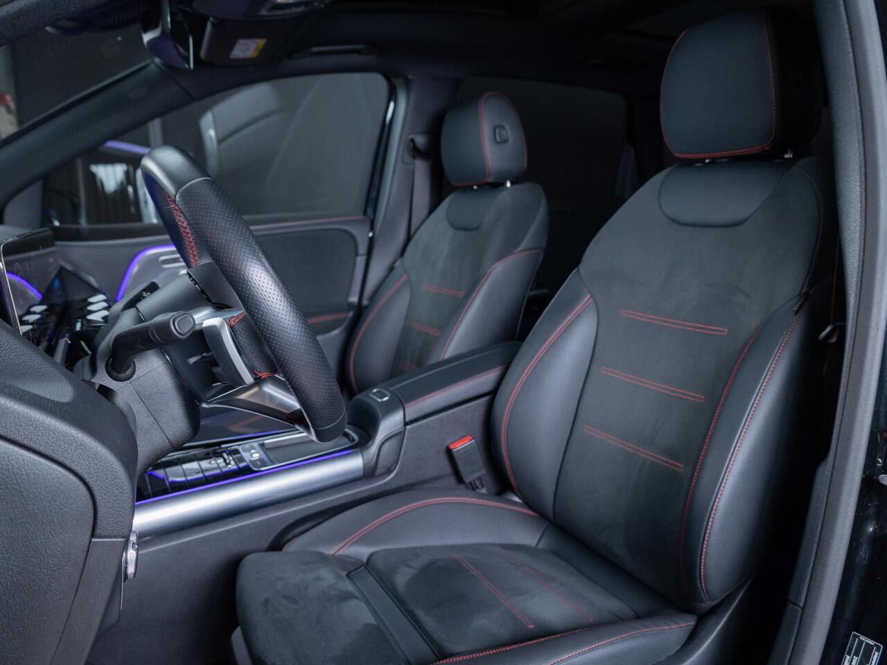 Mercedes-Benz B-KLASSE 180 Star Edition AMG Line Panorama dak