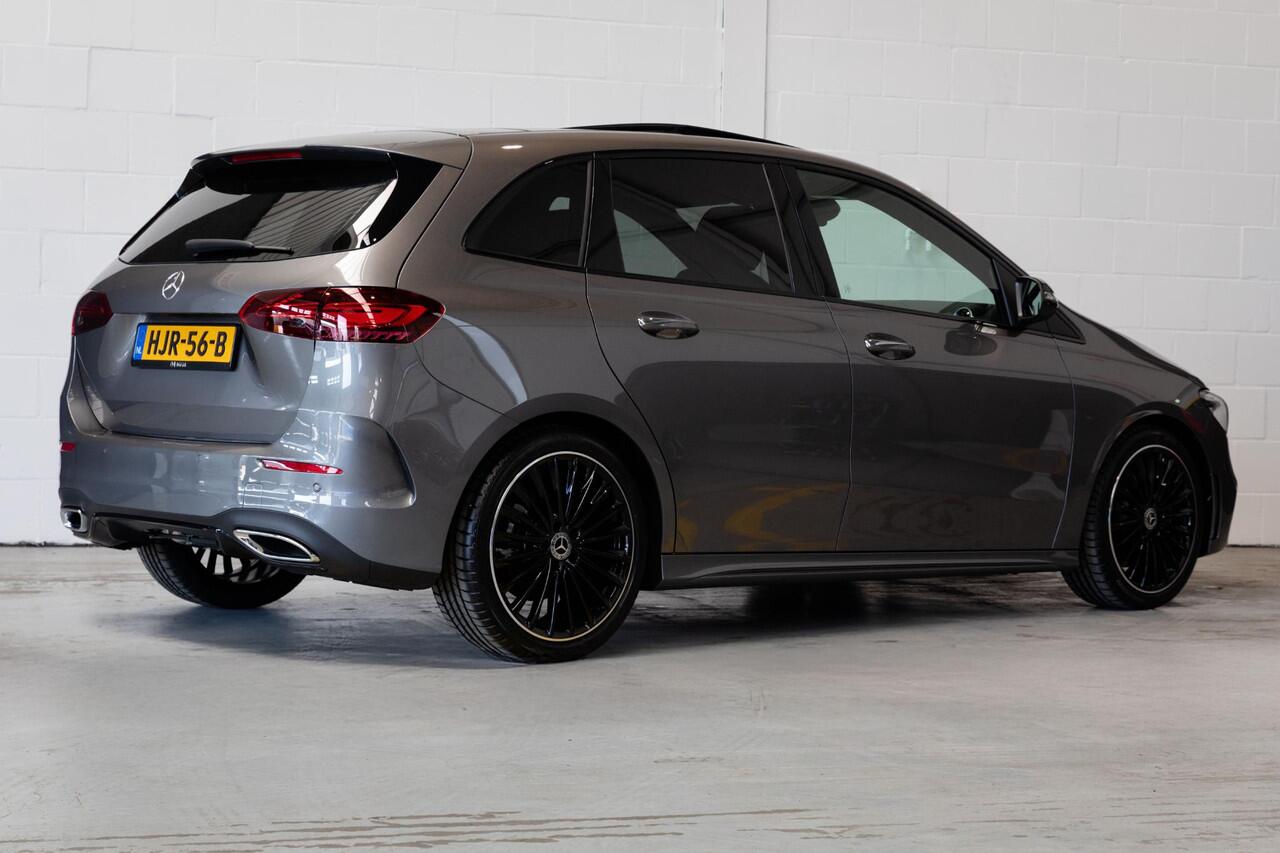 Mercedes-Benz B-KLASSE 180 Star Edition AMG Line Panorama dak | Trekhaak