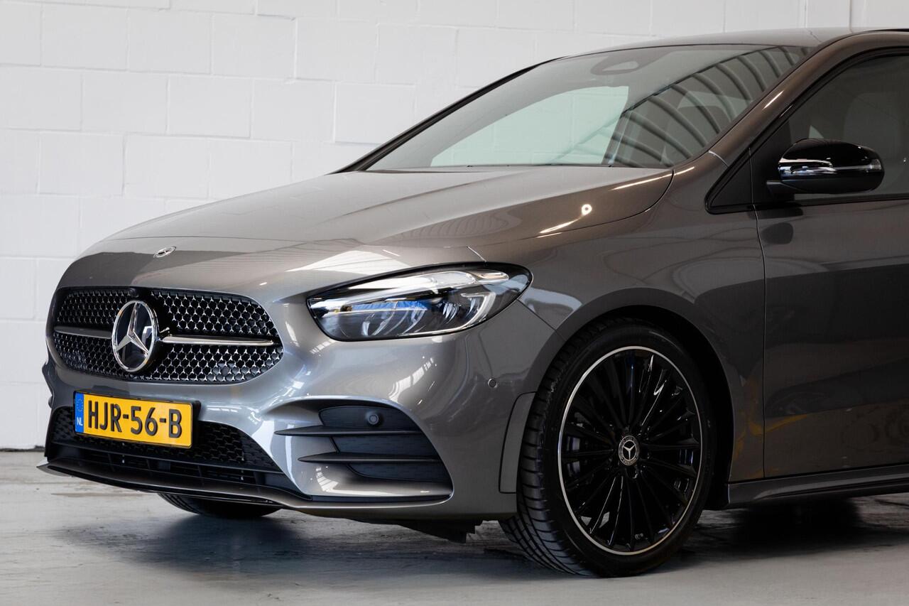 Mercedes-Benz B-KLASSE 180 Star Edition AMG Line Panorama dak | Trekhaak