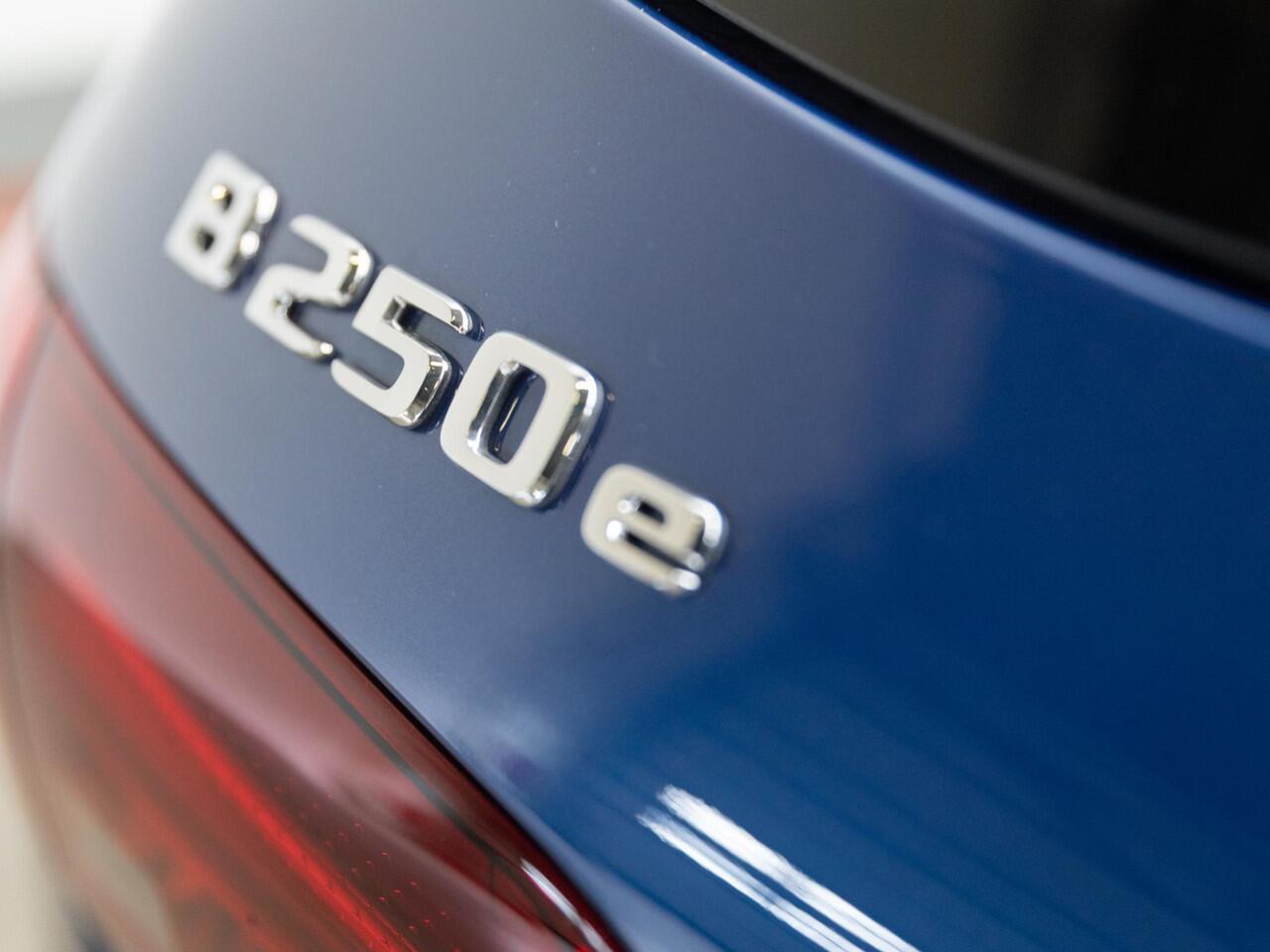 Mercedes-Benz B-KLASSE 250 e Star Edition AMG-Line Limited