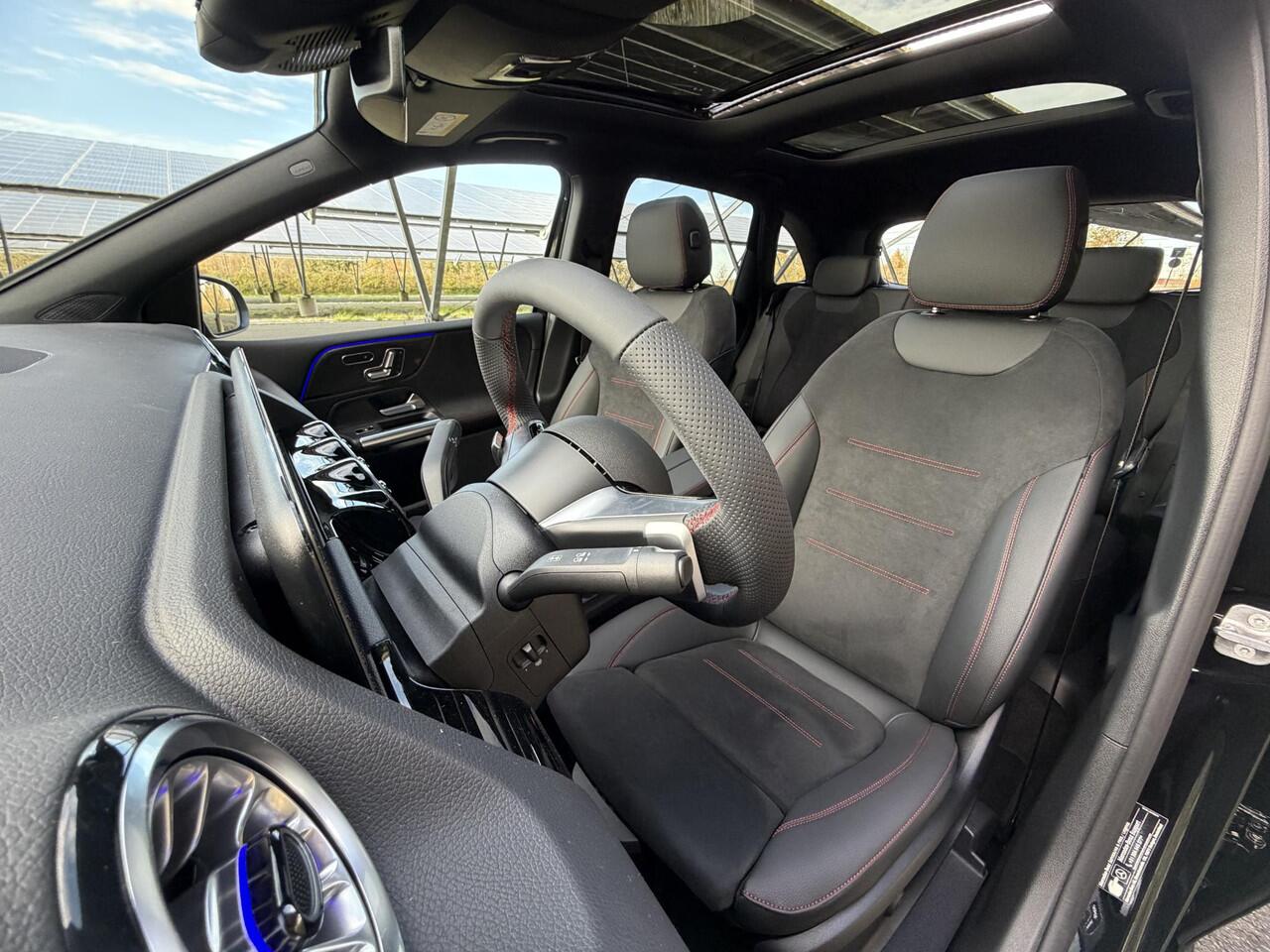 Mercedes-Benz B-KLASSE 250e Business Solution AMG | Night | Panoramaschuifdak | Premium plus pakket | Winter pakket | Trekhaak | Head-up display |