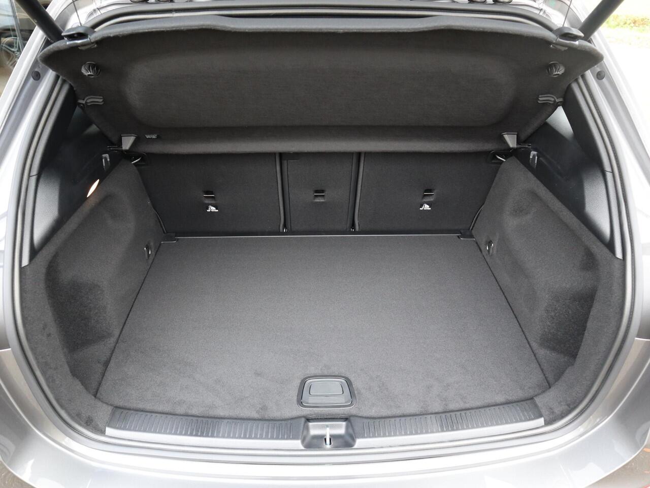 Mercedes-Benz B-KLASSE 180 AMG Line