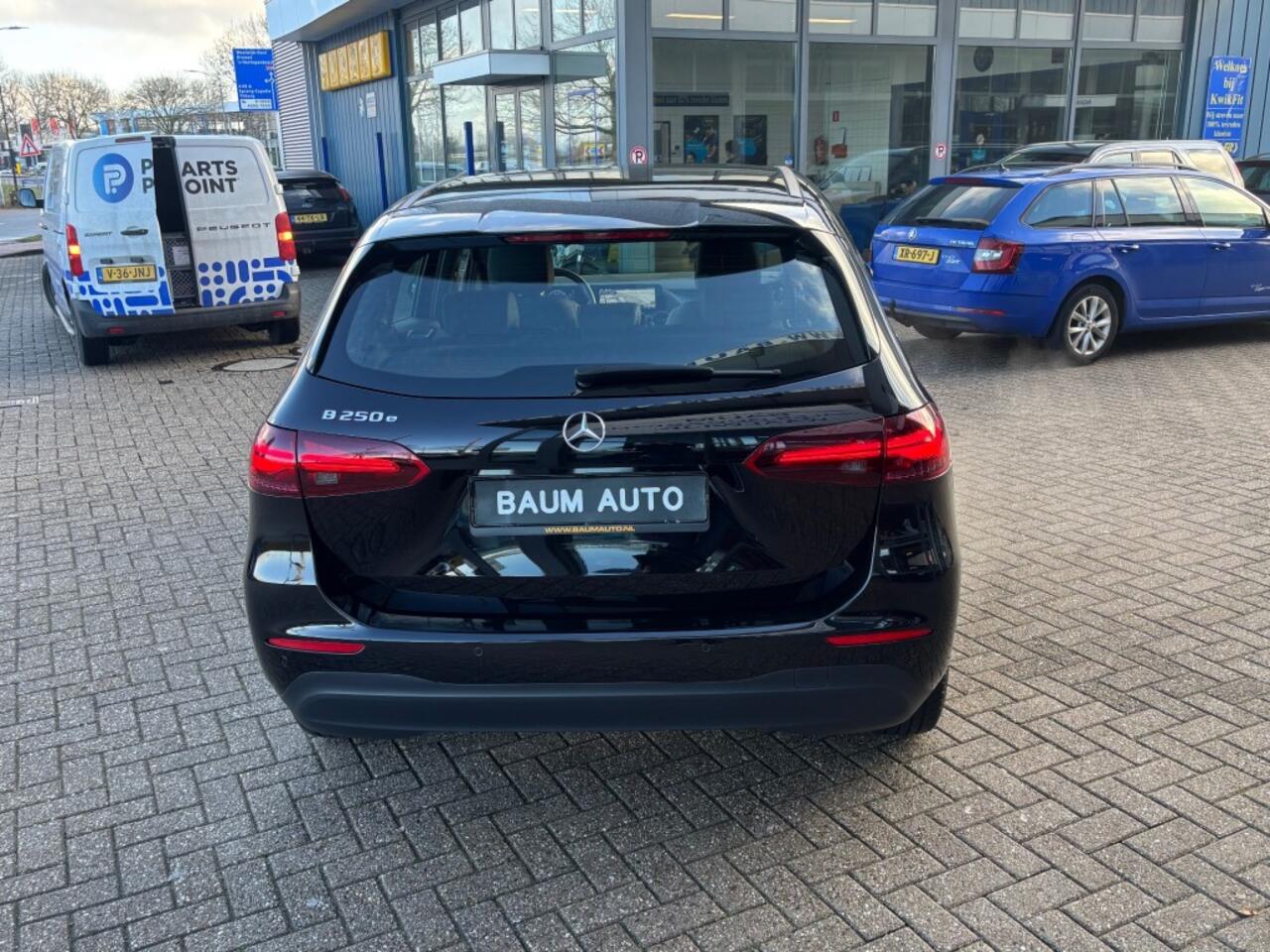 Mercedes-Benz B-KLASSE 250E AUTOMAAT LUXURY LINE NAVI PDC-CAMRERA STOELVW.