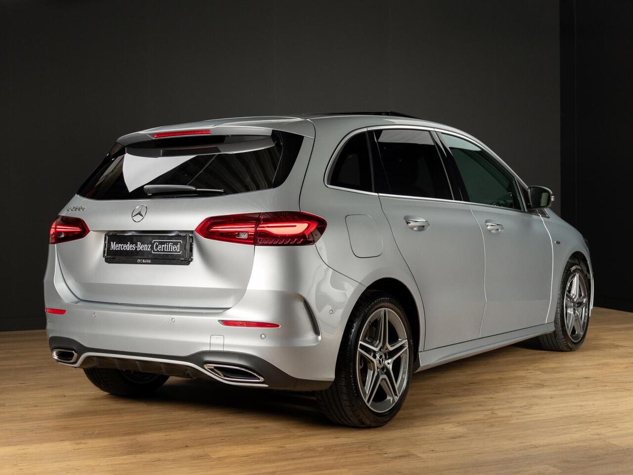 Mercedes-Benz B-KLASSE 250 e Business Solution AMG Premium PLUS | Panorama dak