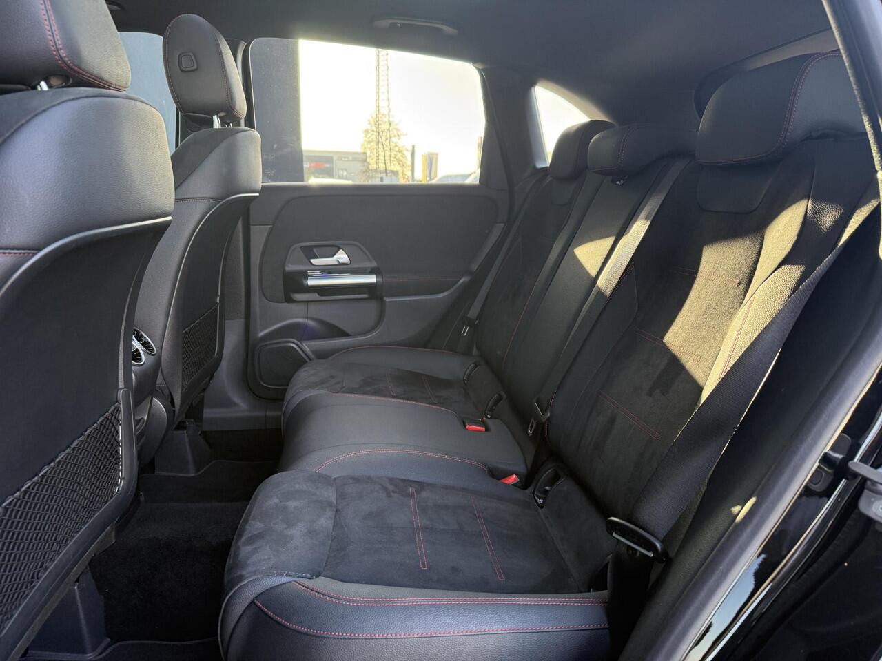 Mercedes-Benz B-KLASSE 250 e Business Solution AMG Panorama dak