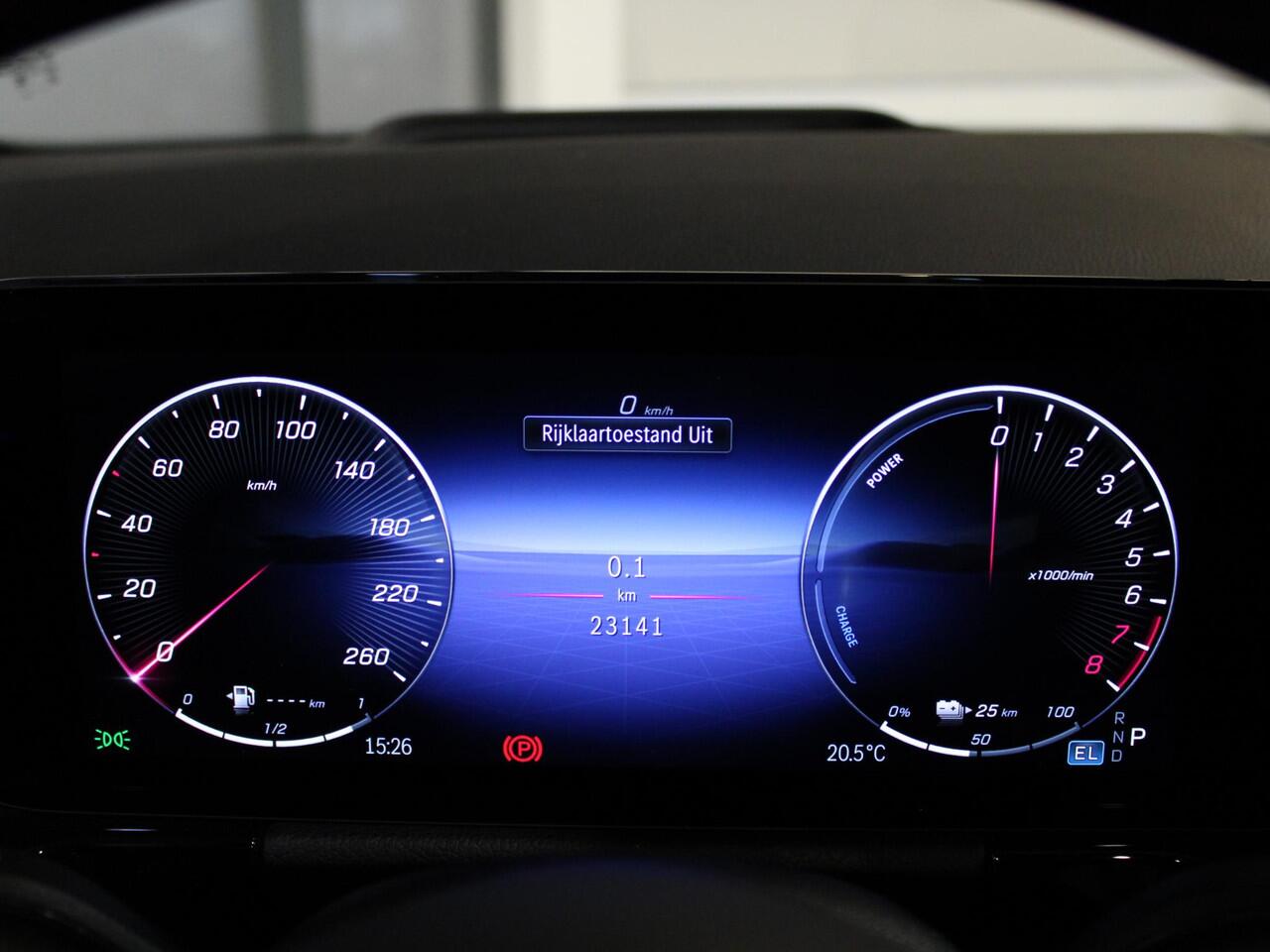 Mercedes-Benz B-KLASSE 250 e Business Solution AMG Premium PLUS | Panorama dak