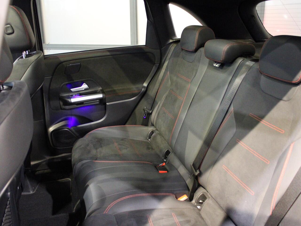 Mercedes-Benz B-KLASSE 250 e Business Solution AMG Premium PLUS | Panorama dak