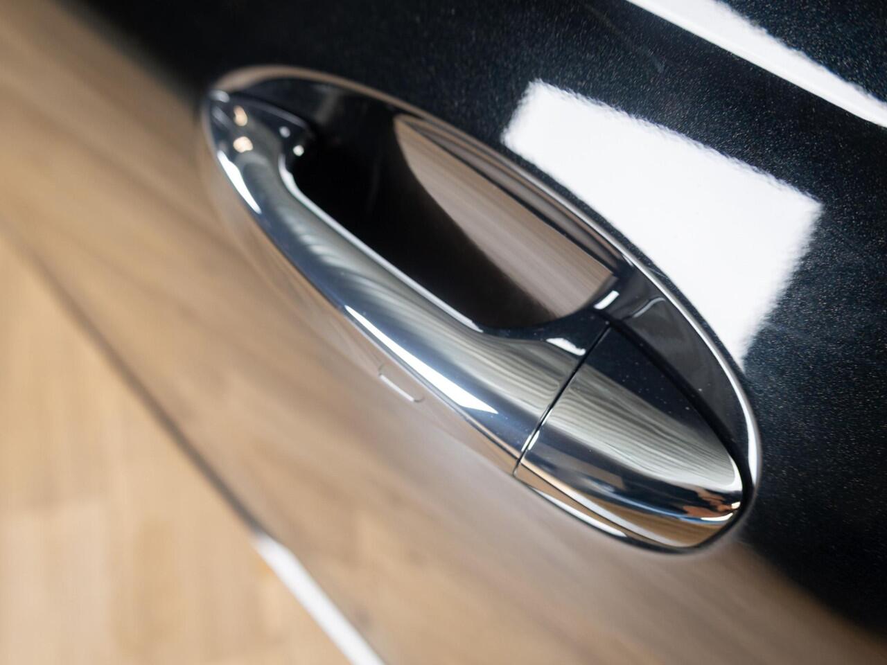 Mercedes-Benz B-KLASSE 180 Star Edition Limited Panorama dak