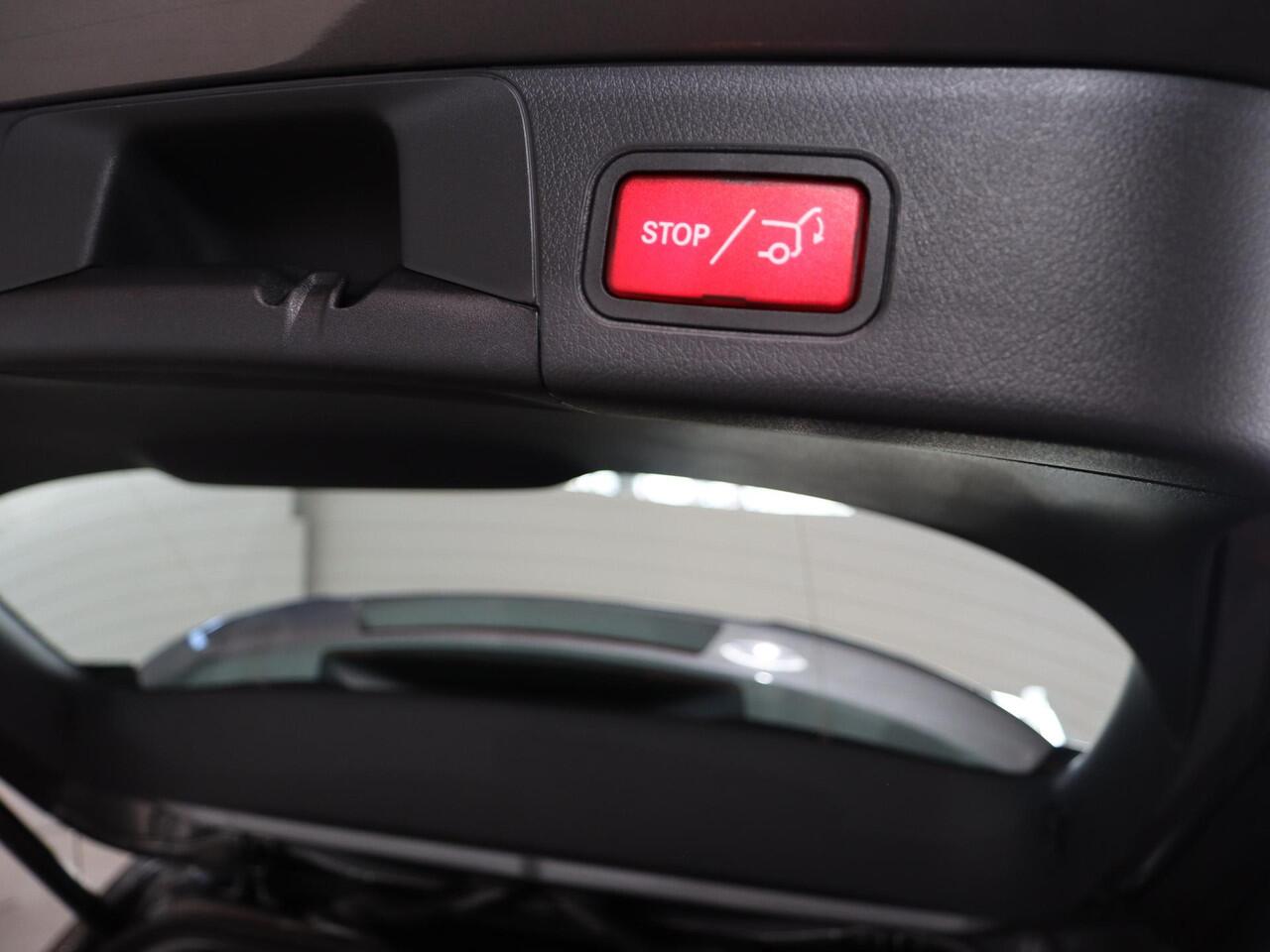 Mercedes-Benz B-KLASSE 250 e Luxury Line | Winter pakket | Achteruitrijcamera | Stoelverwarming | Verwarmd stuur |