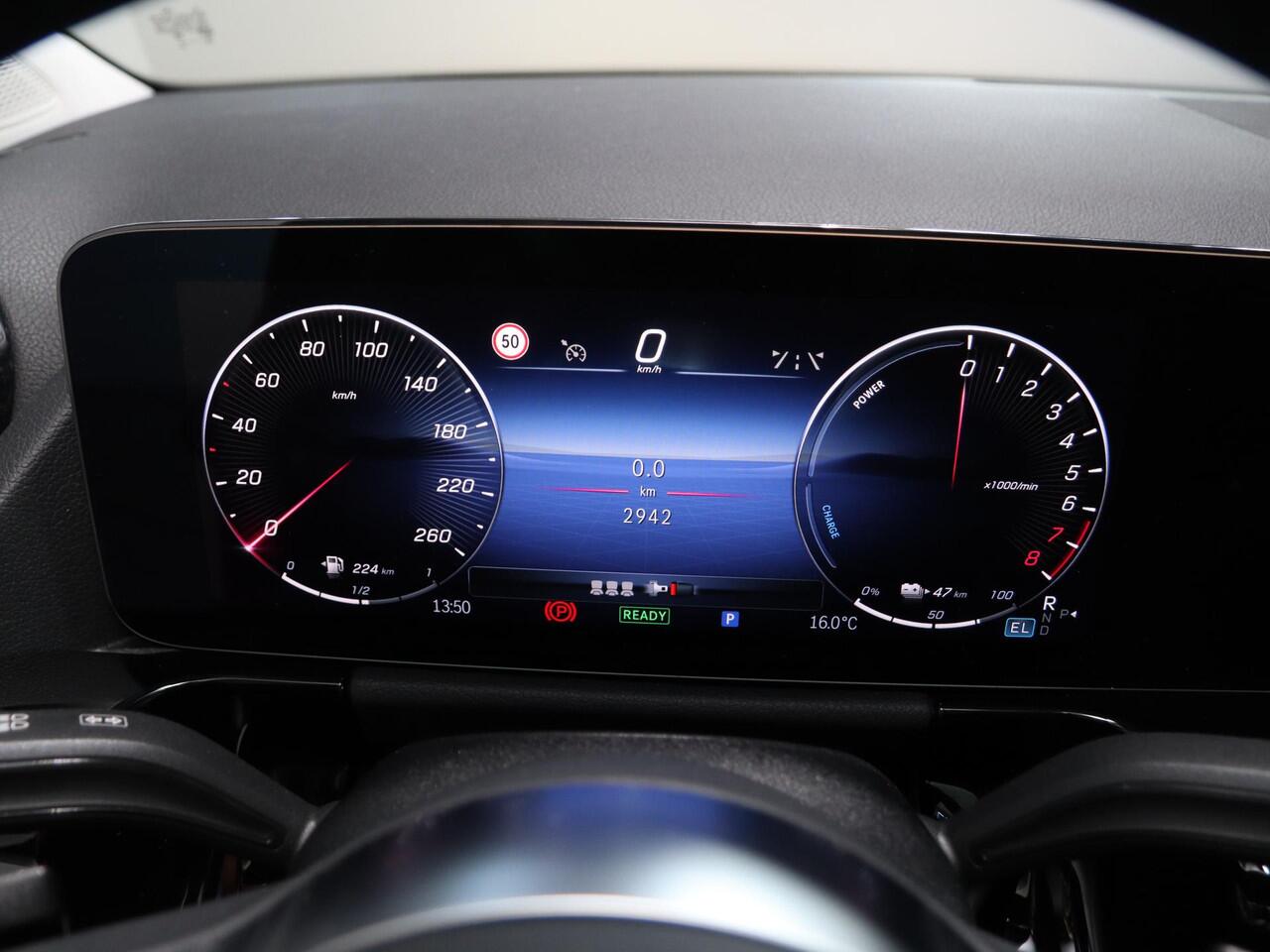 Mercedes-Benz B-KLASSE 250 e Luxury Line | Winter pakket | Achteruitrijcamera | Stoelverwarming | Verwarmd stuur |