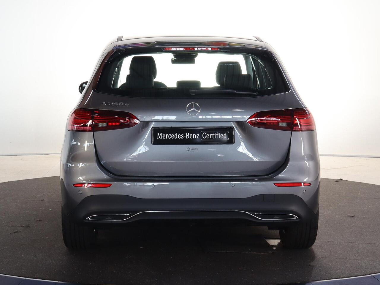 Mercedes-Benz B-KLASSE 250 e Luxury Line | Winter pakket | Achteruitrijcamera | Stoelverwarming | Verwarmd stuur |
