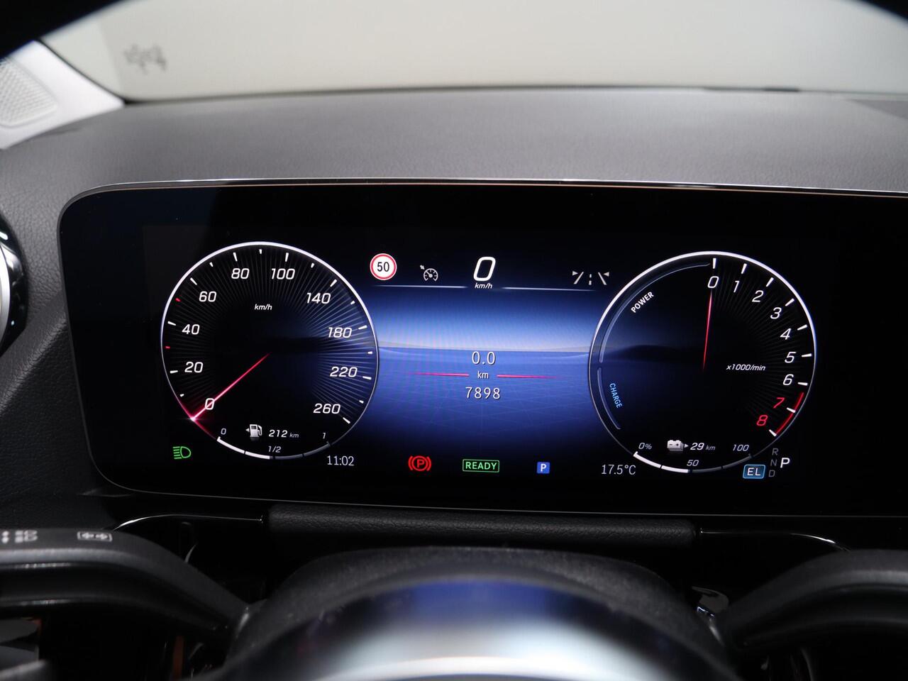 Mercedes-Benz B-KLASSE 250 e Luxury Line | Winter pakket | LED koplampen | Achteruitrijcamera |