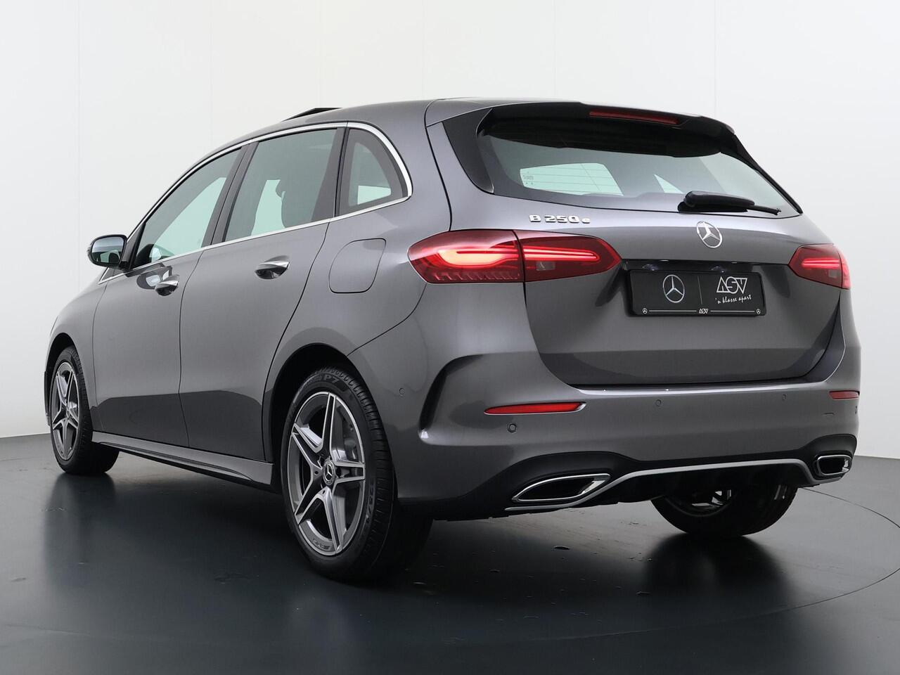 Mercedes-Benz B-KLASSE 250 e Business Solution AMG | Panorama - Schuifdak | Multibeam Led | DAB+ Radio | Apple Carplay & Android Auto | Sfeerverlichting | Achteruitrijcamera