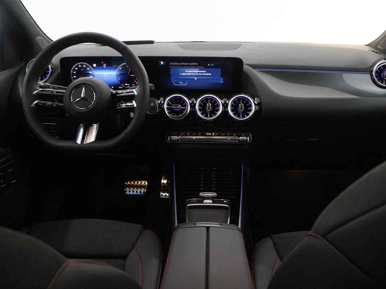 Mercedes-Benz B-KLASSE 250e Business Solution AMG | Panoramaschuifdak | Night | Premium plus pakket | Winter pakket | Trekhaak | Head-up display |