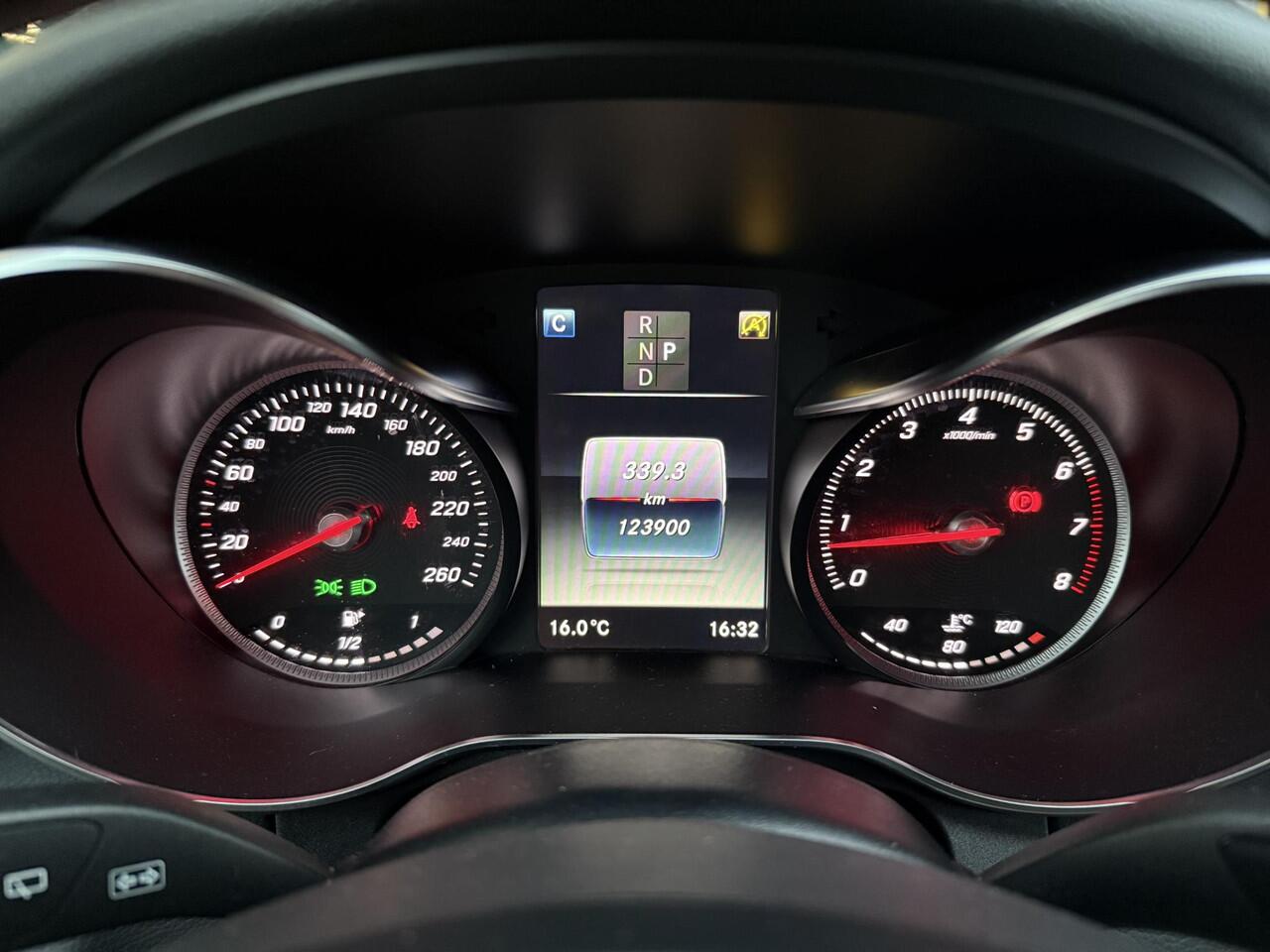 Mercedes-Benz C-KLASSE Estate 180 Business Solution Panorama dak | Trekhaak | Or. NL auto | Compl. dealer onderh.