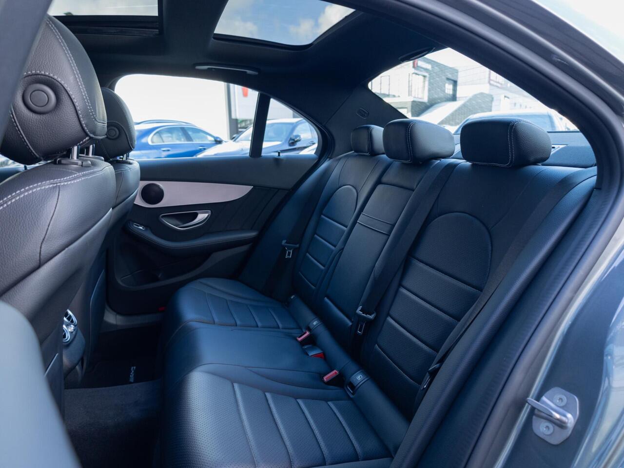 Mercedes-Benz C-KLASSE Limousine 180 Business Solution AMG Plus Upgrade Edition Panorama dak