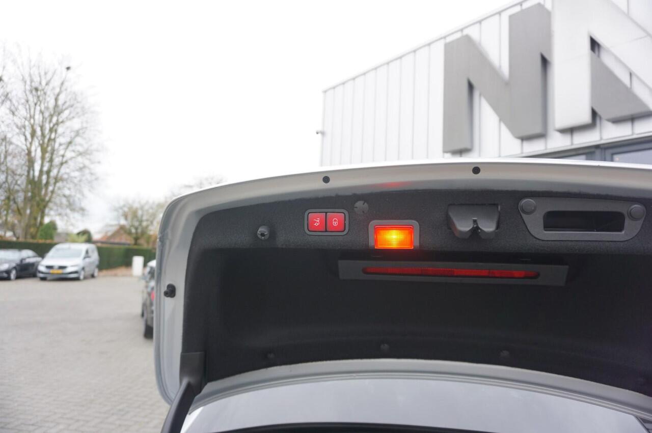 Mercedes-Benz C-KLASSE AMG 63 S PANORAMDAK PERFORMANCE STOELEN