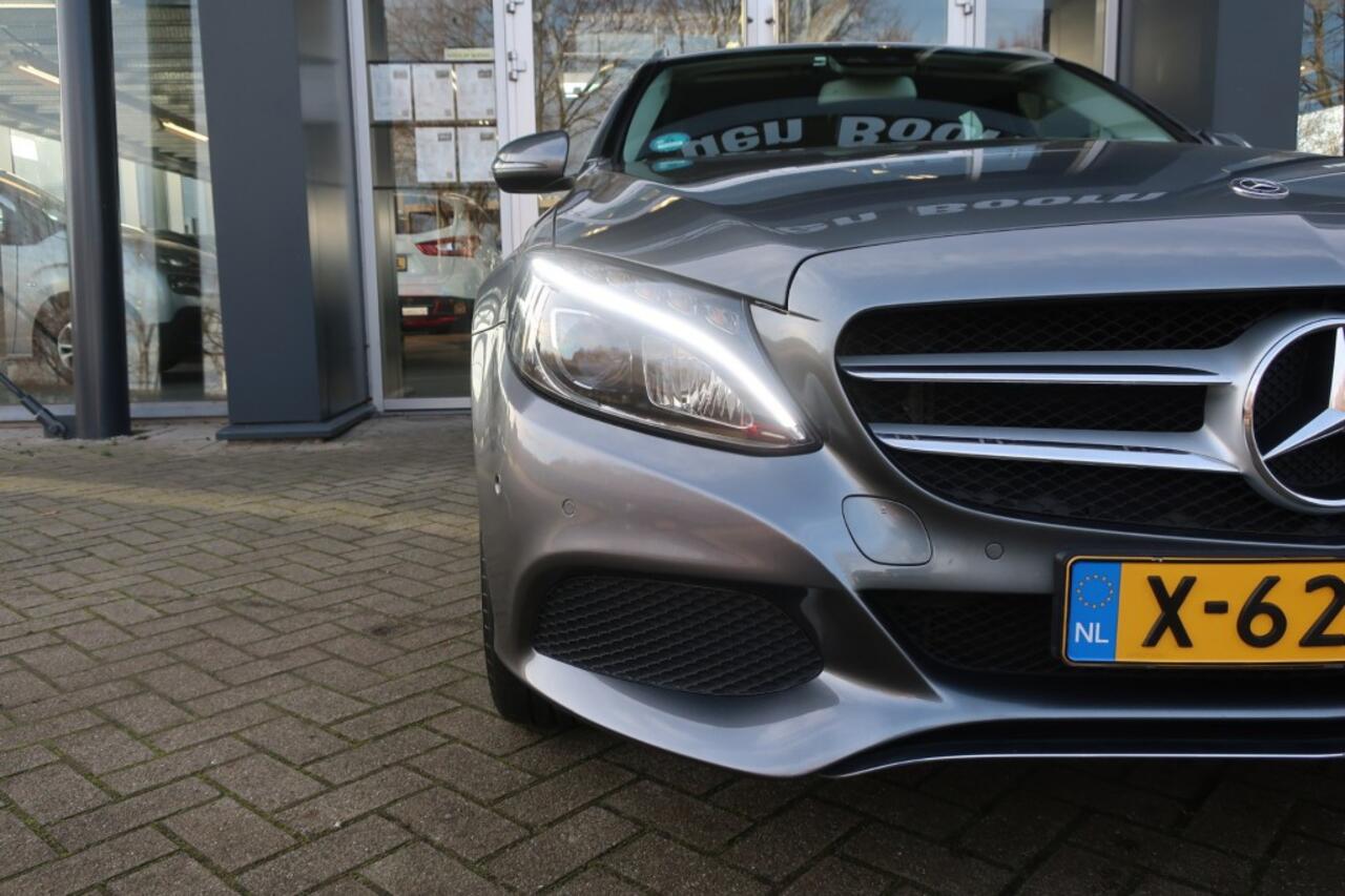 Mercedes-Benz C-KLASSE C180 157PK, Trekhaak, LED, PDC Rondom, Dode Hoek Monitor, etc.