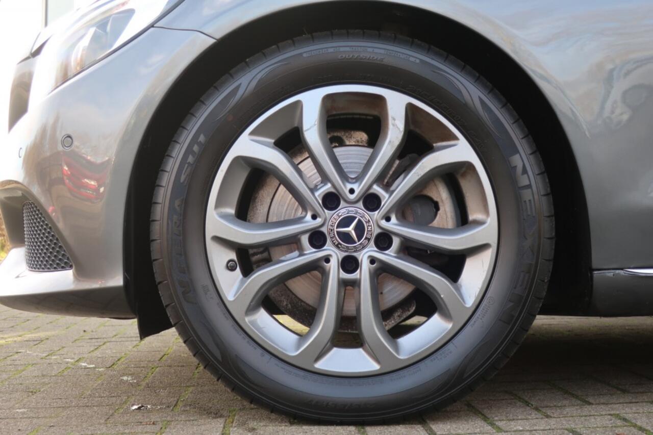 Mercedes-Benz C-KLASSE C180 157PK, Trekhaak, LED, PDC Rondom, Dode Hoek Monitor, etc.