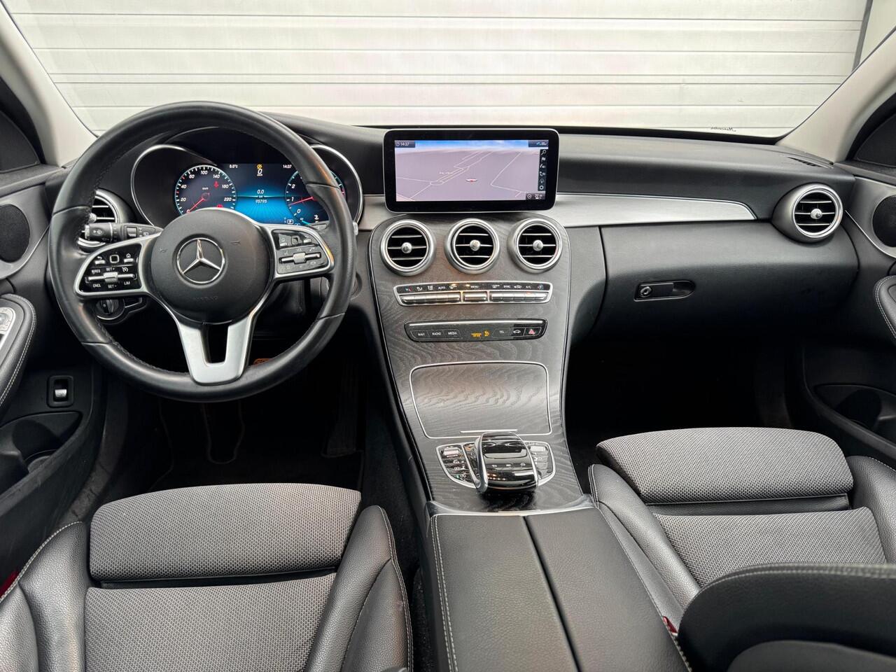 Mercedes-Benz C-KLASSE Estate 180 | Panoramadak | Apple Carplay | DAB Radio