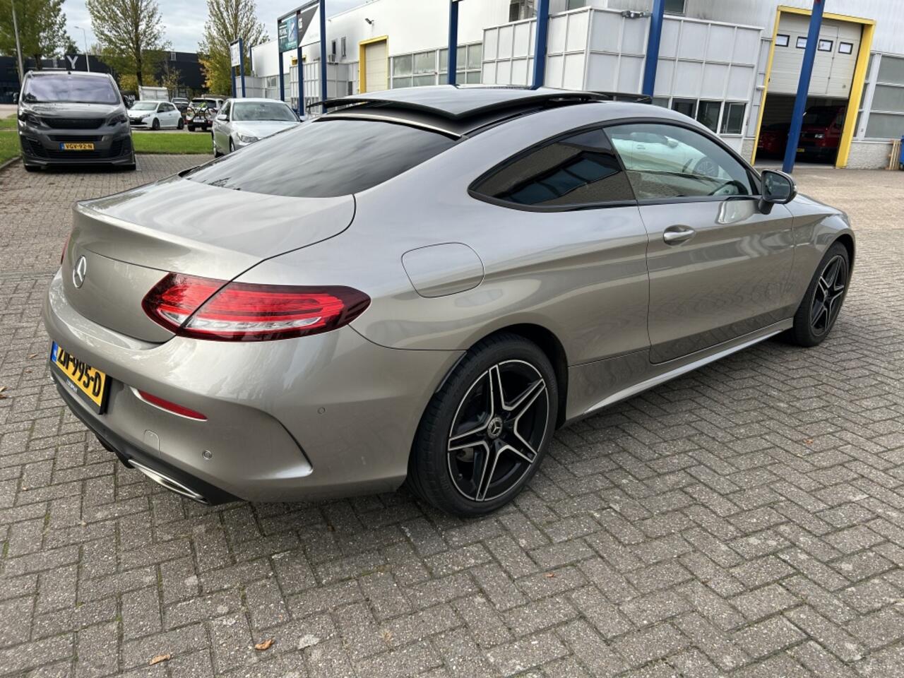 Mercedes-Benz C-KLASSE 180 AMG Premium Pack DEALER 1e EIGENAAR NAP