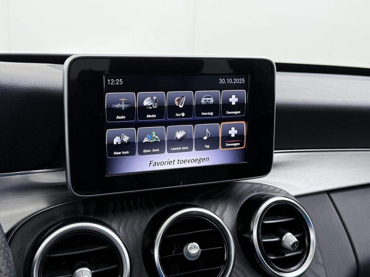 Mercedes-Benz C-KLASSE 180 CDI Sport Edition AMG Styling Panoramadak Automaat Stoelverwarming Navigatie