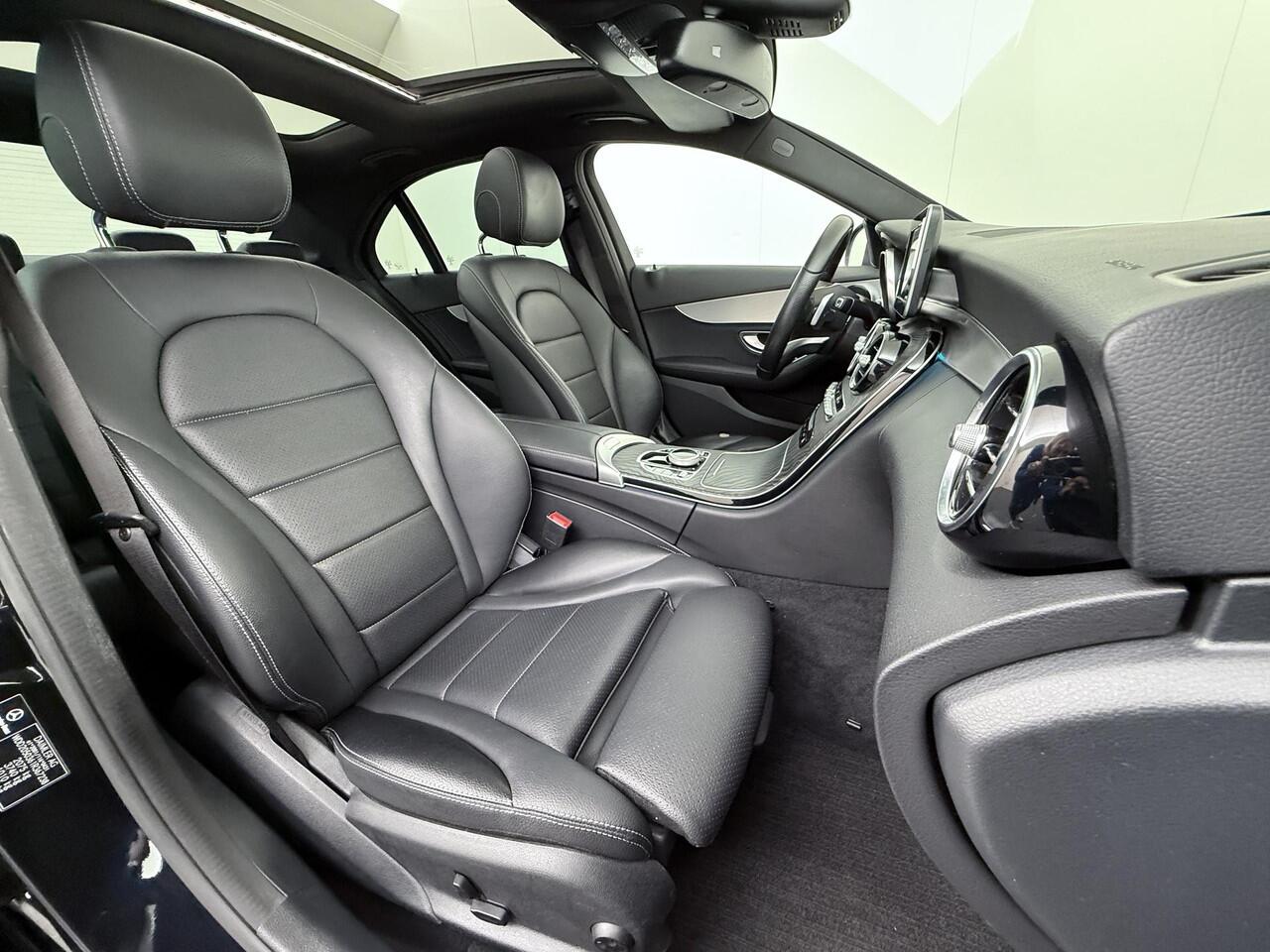 Mercedes-Benz C-KLASSE 180 CDI Sport Edition AMG Styling Panoramadak Automaat Stoelverwarming Navigatie