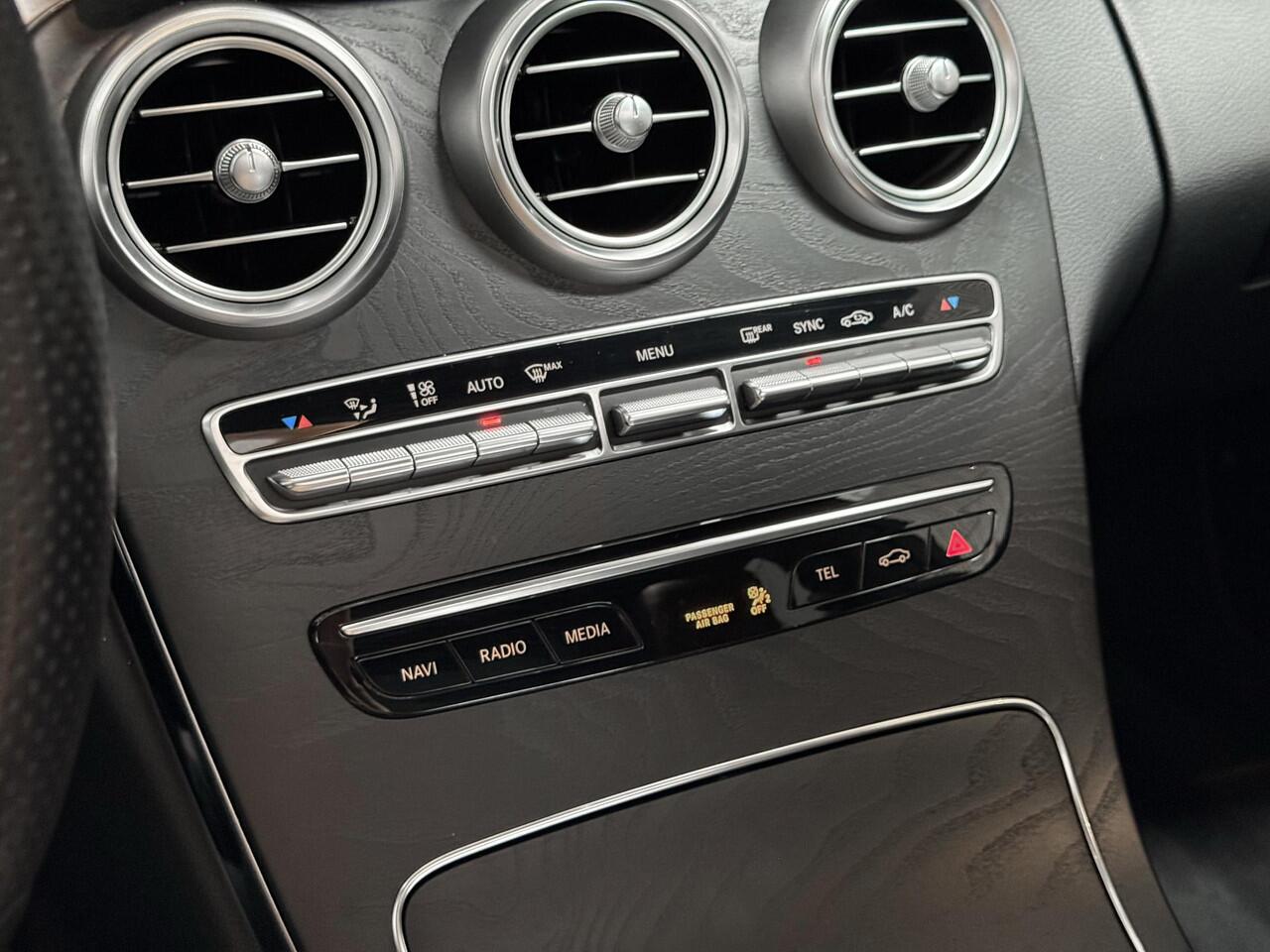 Mercedes-Benz C-KLASSE Estate 180 Business Solution AMG Facelift - NL AUTO - PANORAMADAK - AUTOMAAT - VIRTUAL COCKPIT - STOELVERWARMING