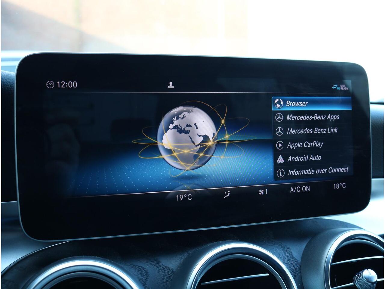 Mercedes-Benz C-KLASSE 180 AMG Line | Night edition | Apple Carplay